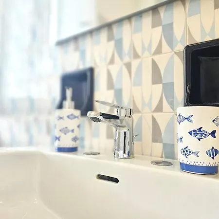 Parking,wifi, Netflix - Sunny Sea View Haven Apartment Rapallo