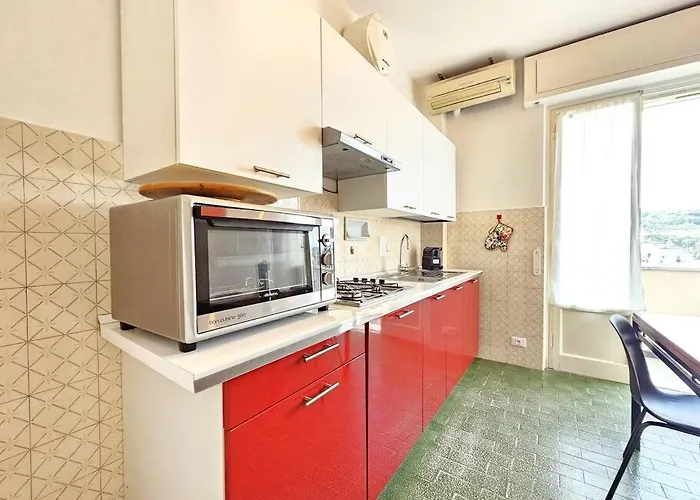 Parking,wifi, Netflix - Sunny Sea View Haven Appartement